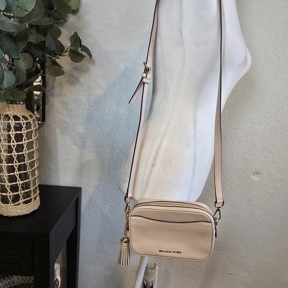 Michael Kors Jet Set Small Pebbled Leather Convertible Crossbody Belt Bag Soft P